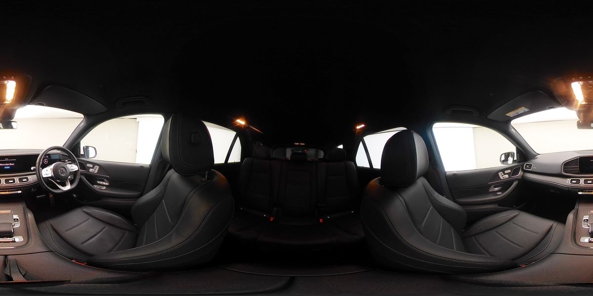 More views of Mercedes-Benz GLE