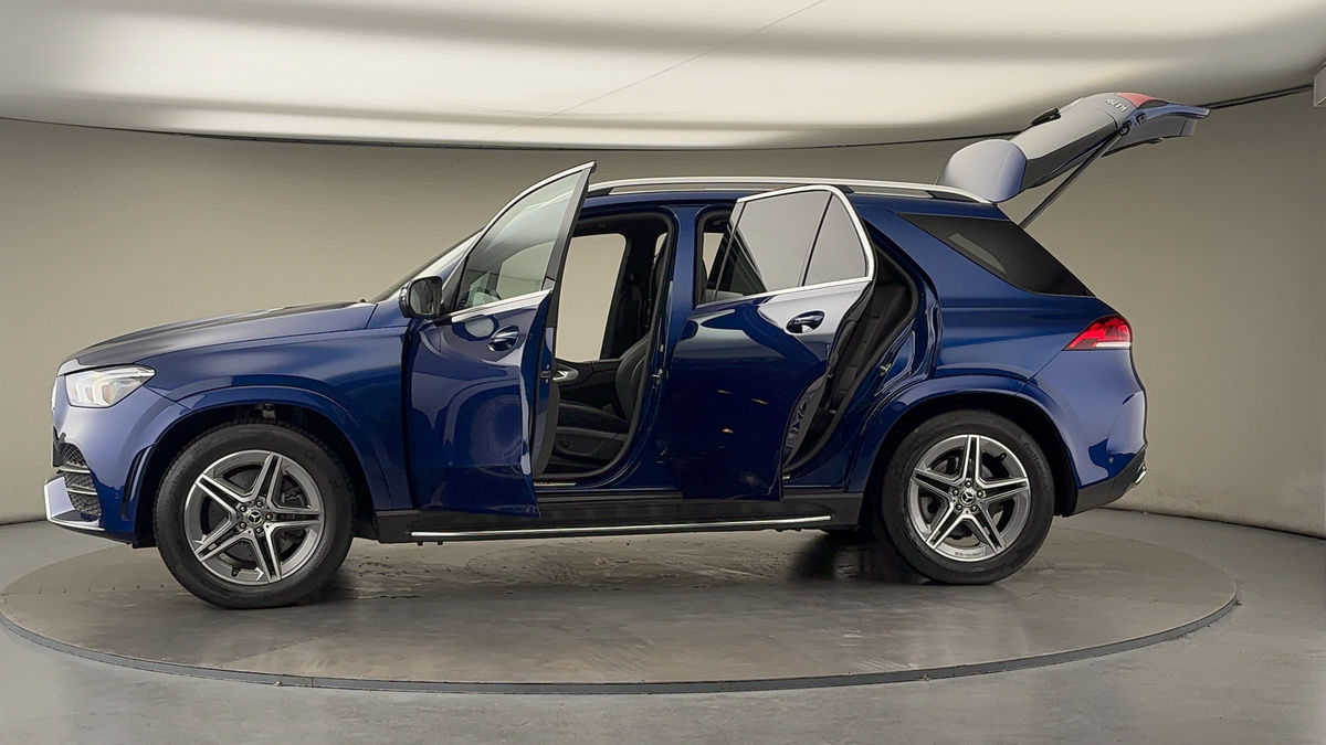 More views of Mercedes-Benz GLE