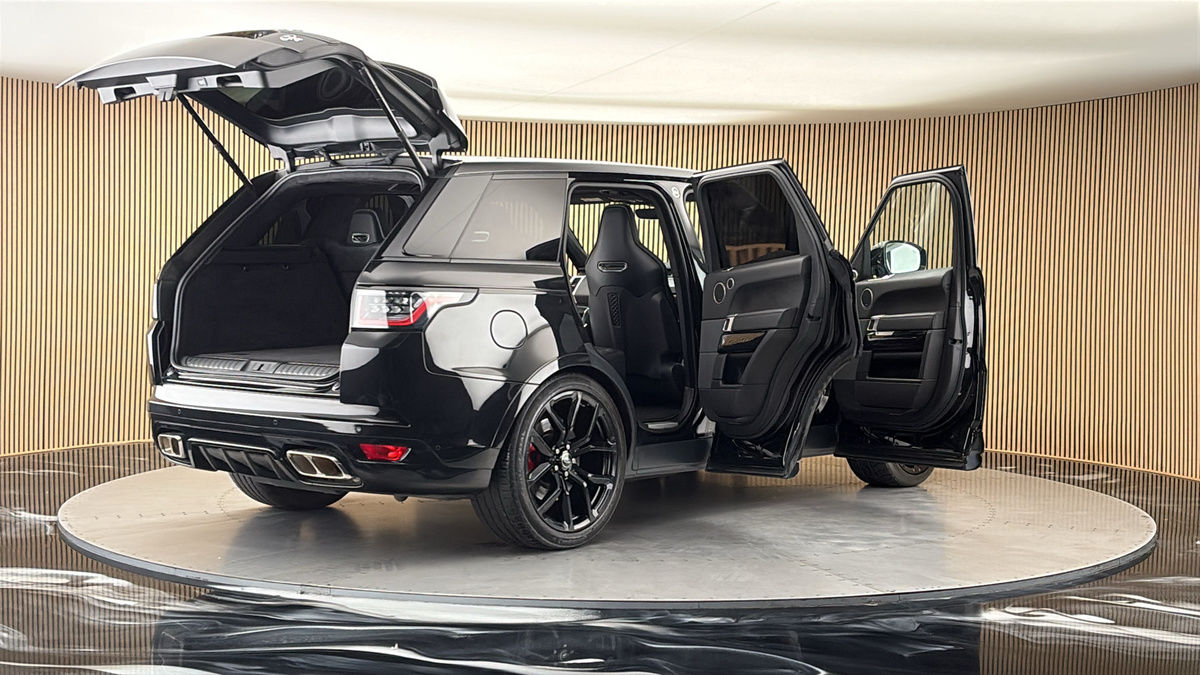 More views of Land Rover Range Rover Sport