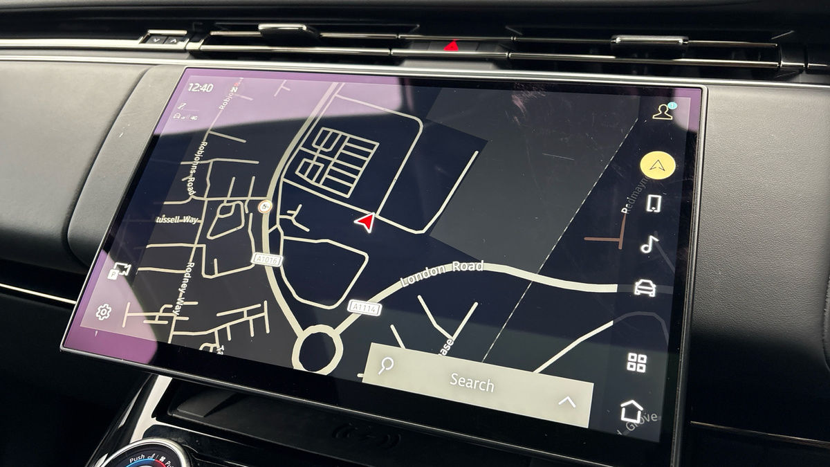 Land Rover Range Rover Sport Image 17