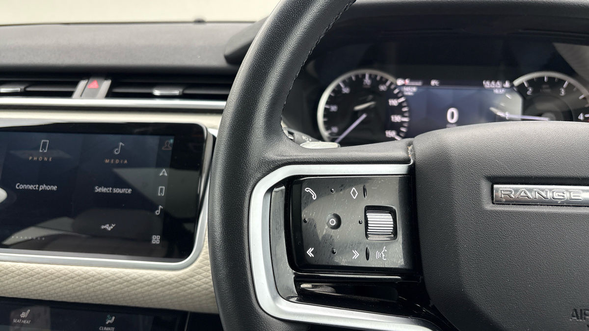 Land Rover Range Rover Velar Image 13