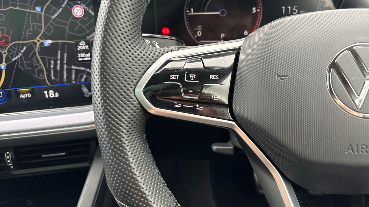 Volkswagen Touareg Image 13