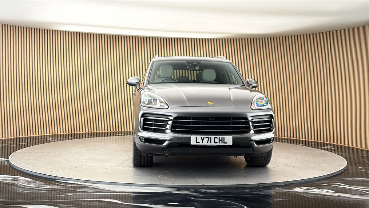 More views of Porsche Cayenne