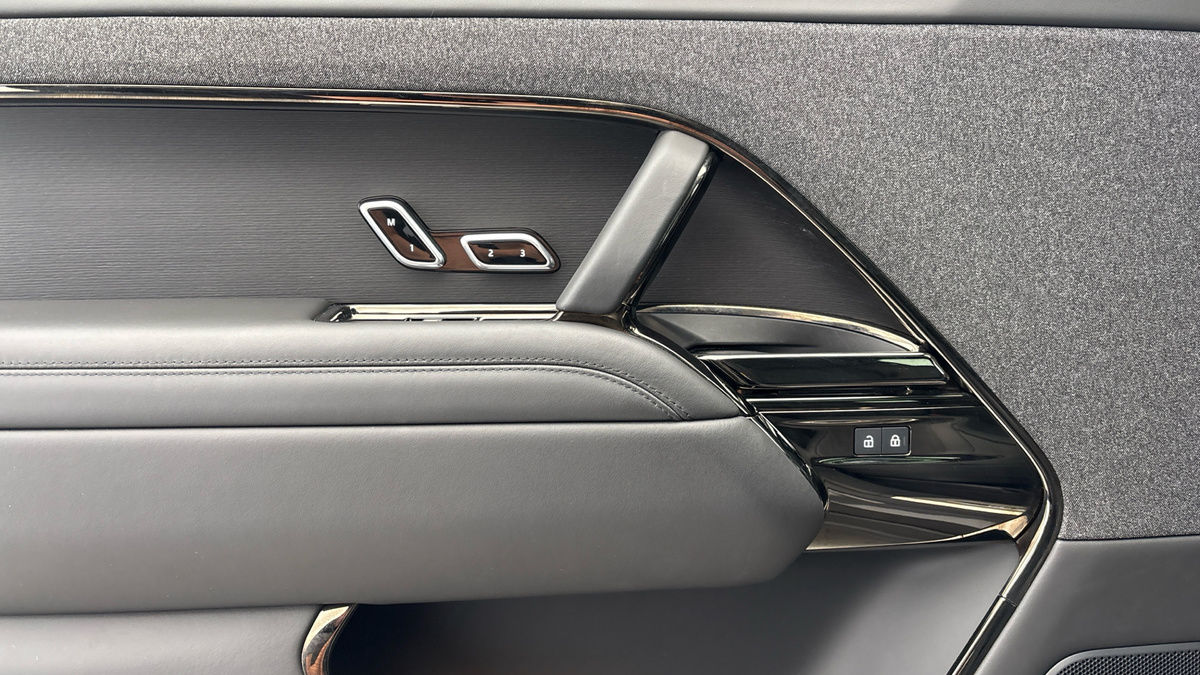 Land Rover Range Rover Sport Image 19