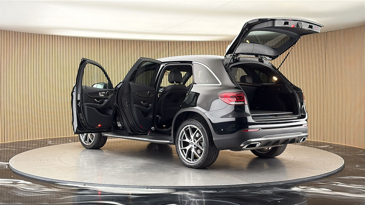 More views of Mercedes-Benz GLC