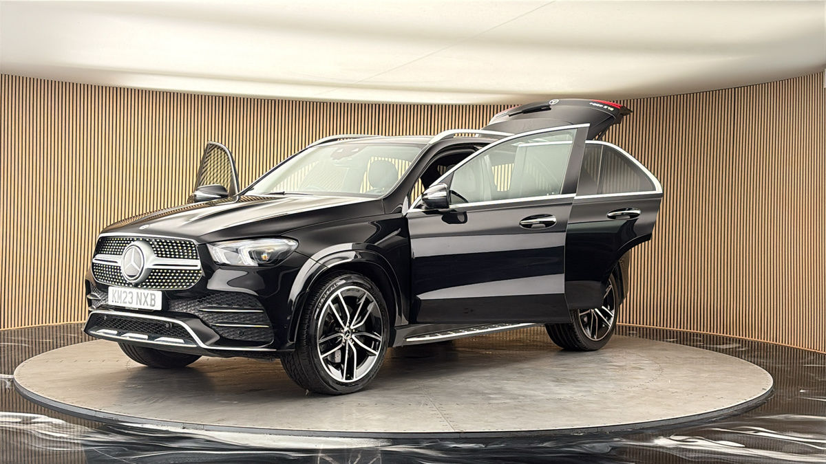 More views of Mercedes-Benz GLE