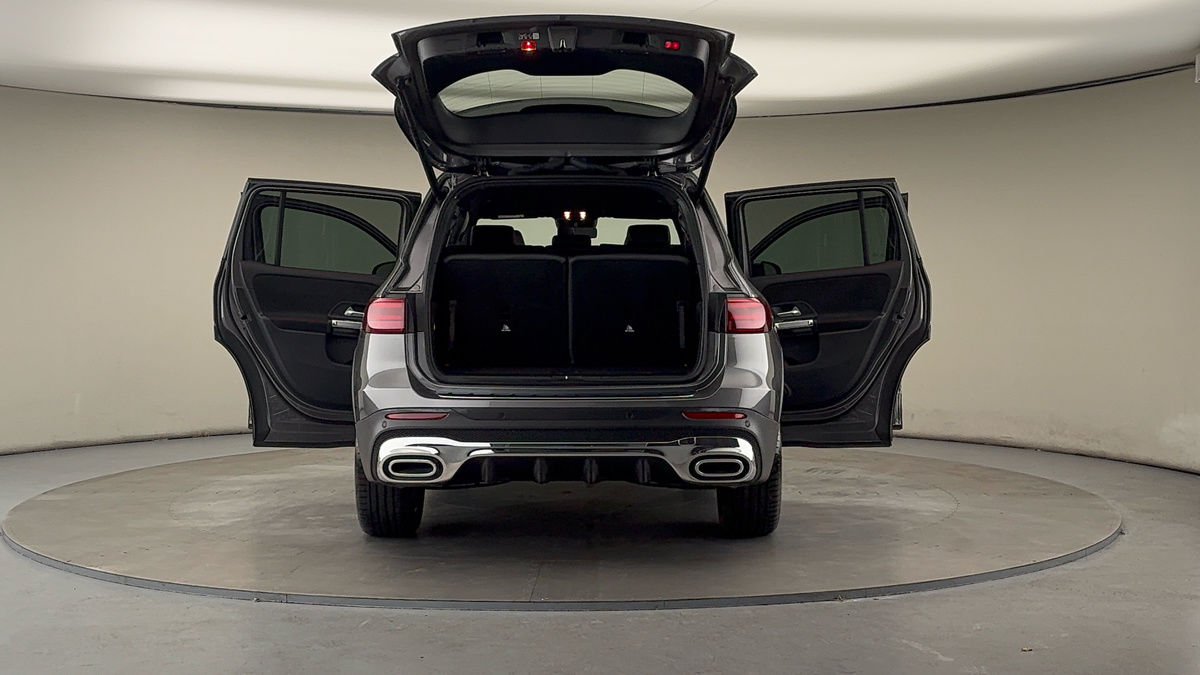 More views of Mercedes-Benz GLB