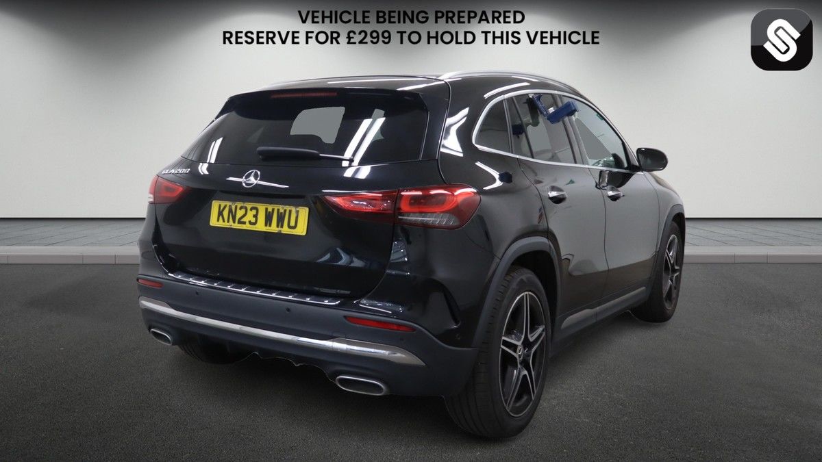 Mercedes-Benz GLA Image 4