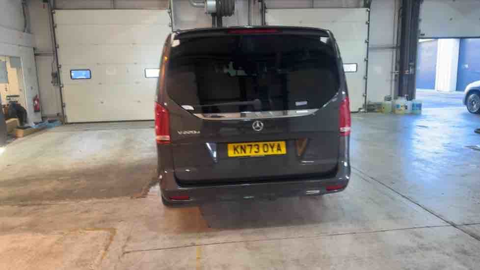 More views of Mercedes-Benz V Class