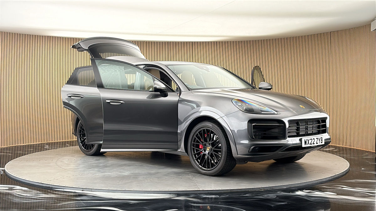 More views of Porsche Cayenne