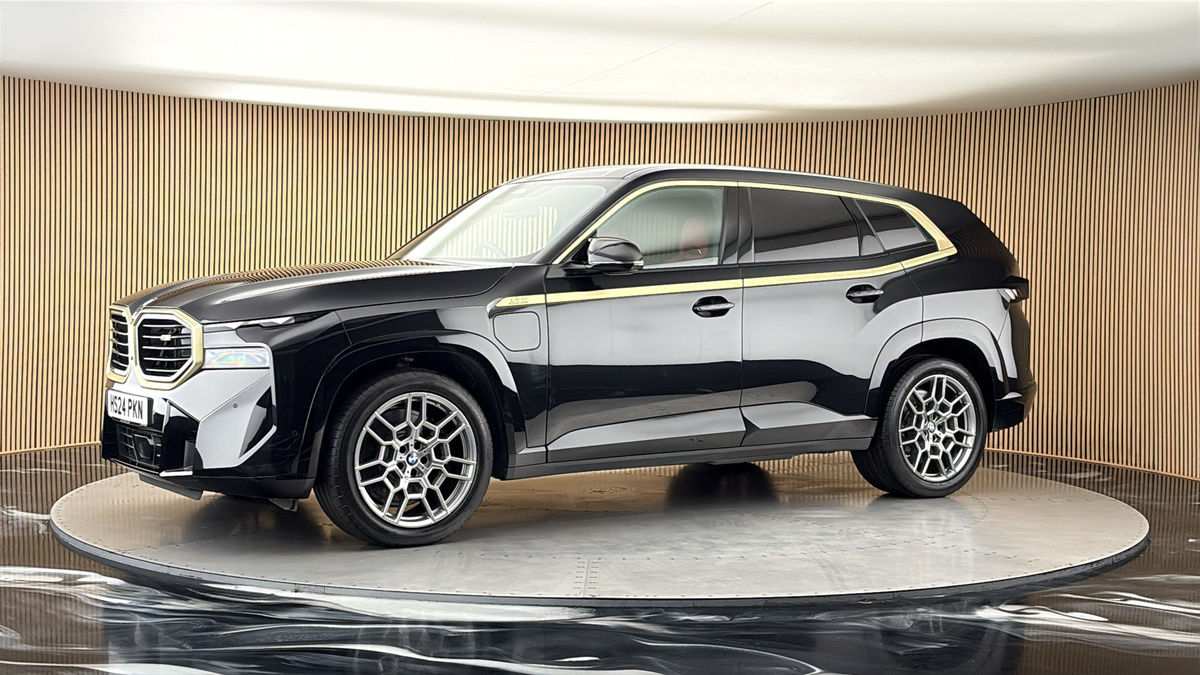 More views of BMW XM