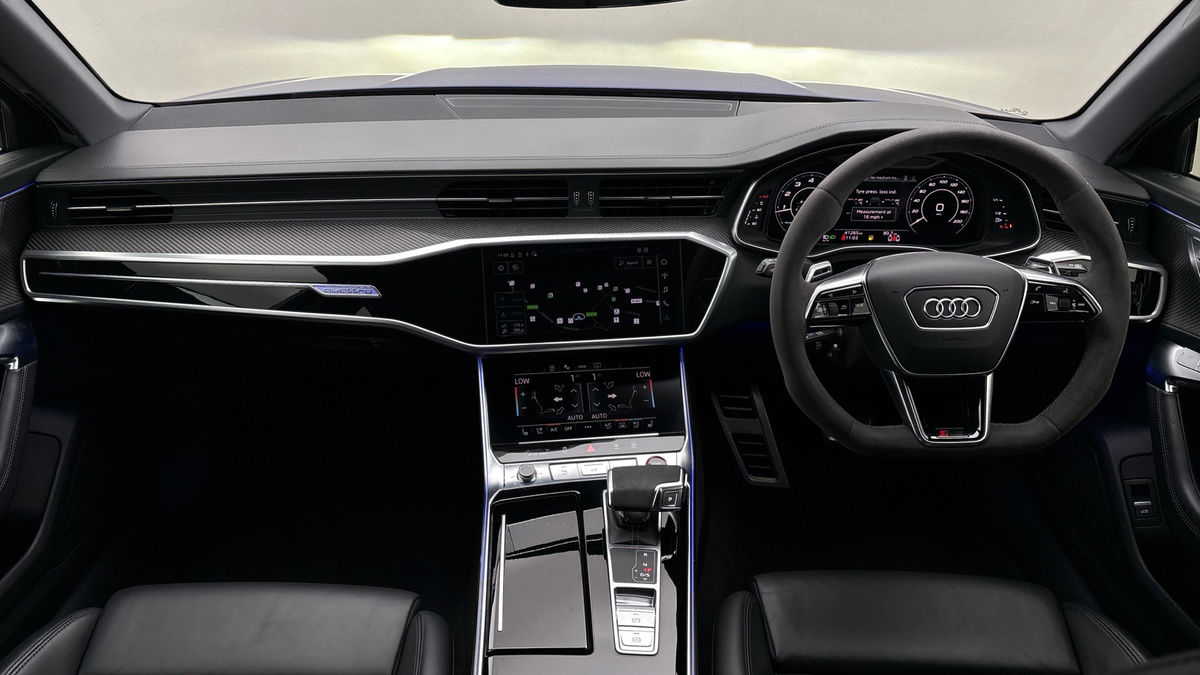 Audi RS6 Avant Image 12