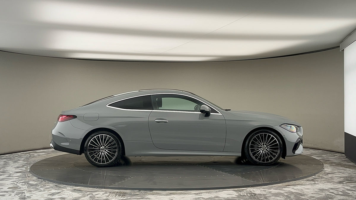 Mercedes-Benz CLE Image 16