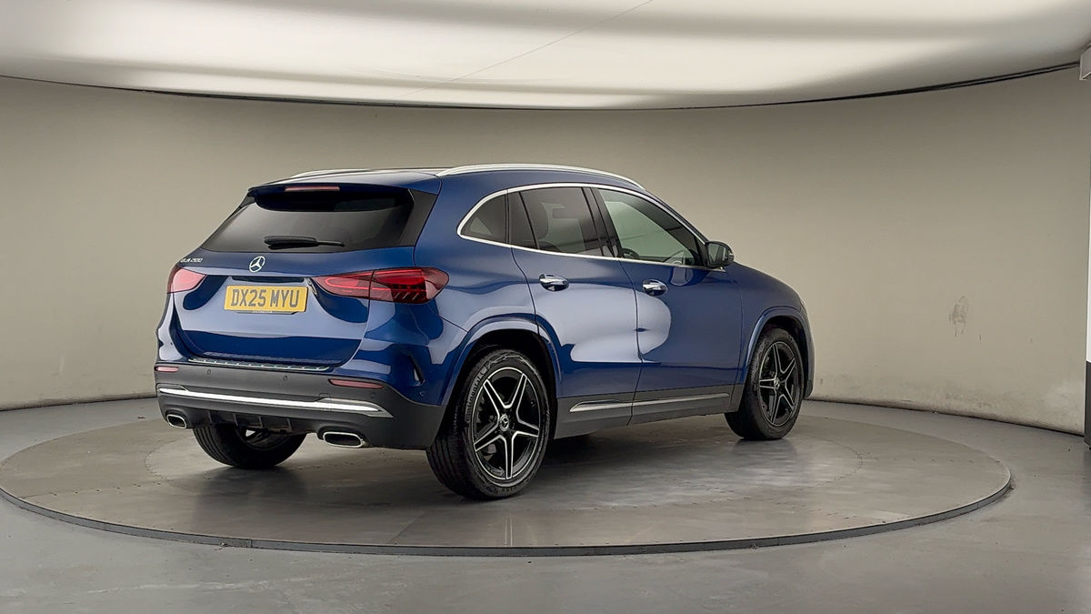 More views of Mercedes-Benz GLA