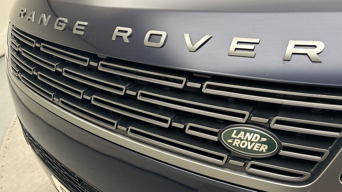 Land Rover Range Rover Sport Image 24