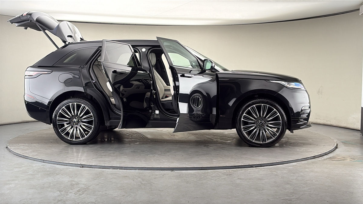 More views of Land Rover Range Rover Velar
