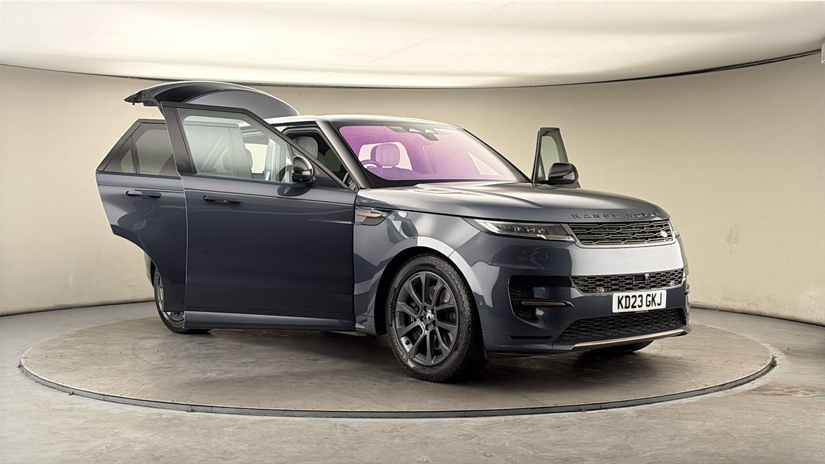 More views of Land Rover Range Rover Sport