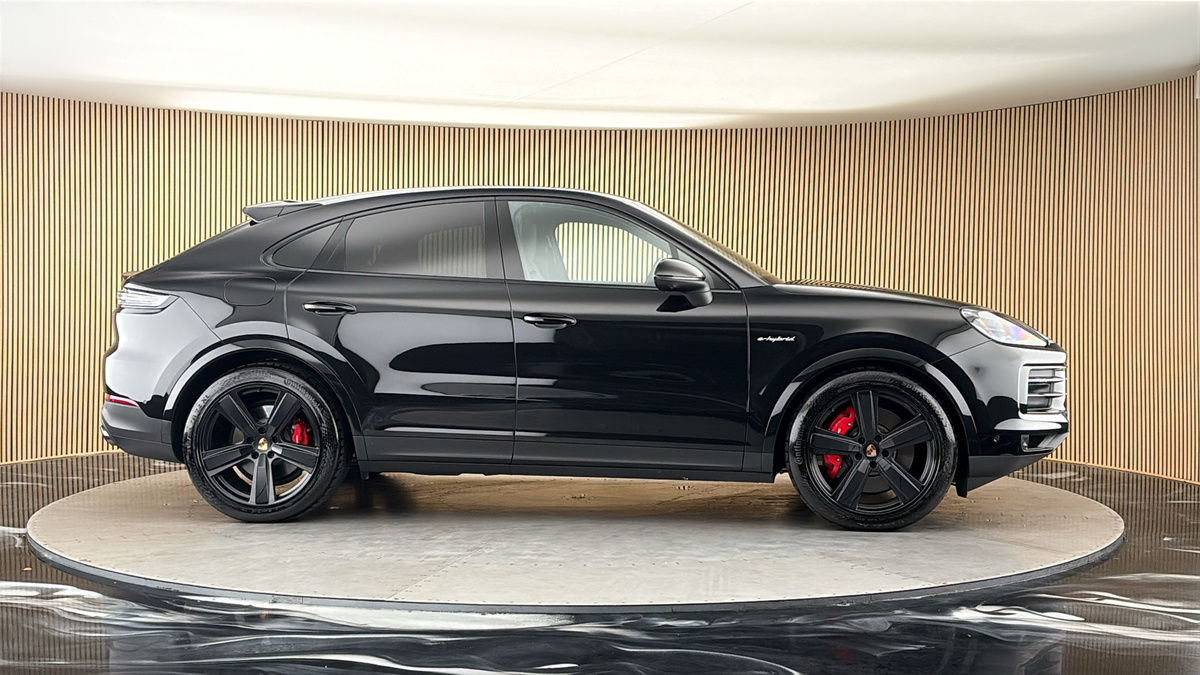 More views of Porsche Cayenne