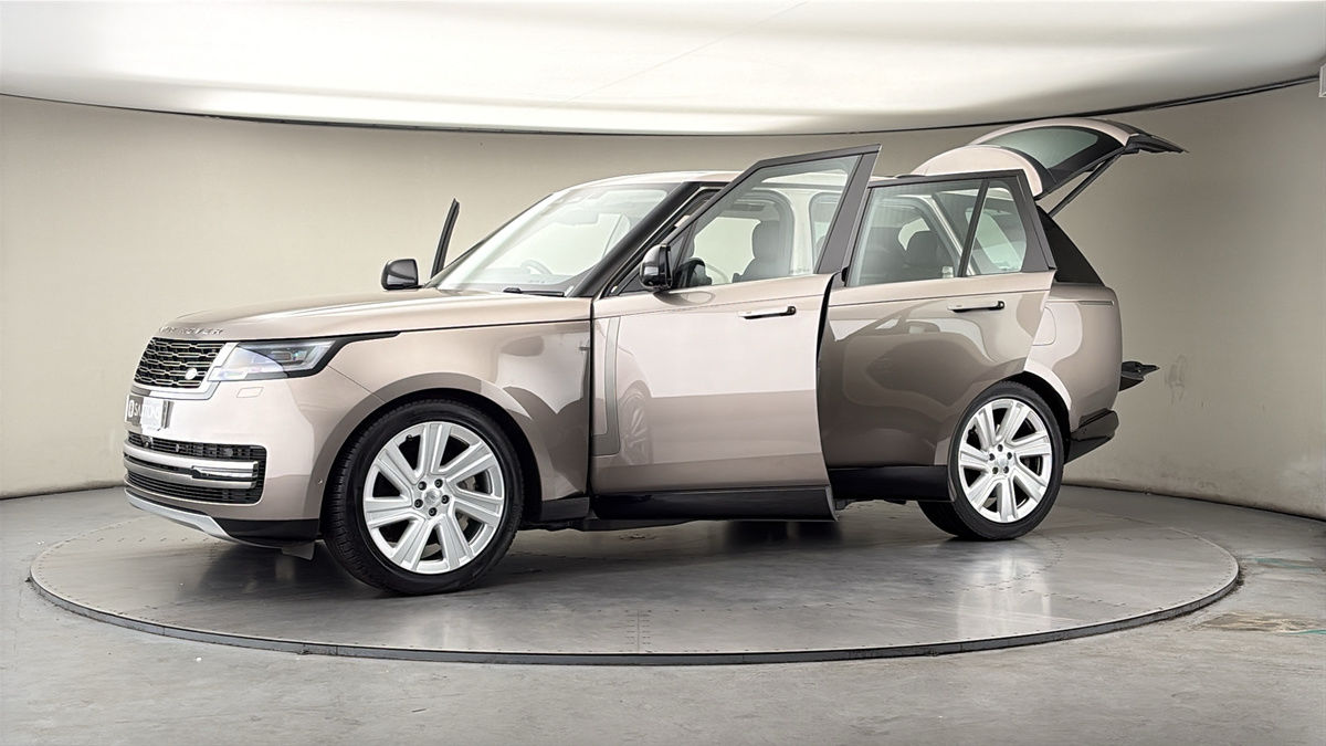 More views of Land Rover Range Rover