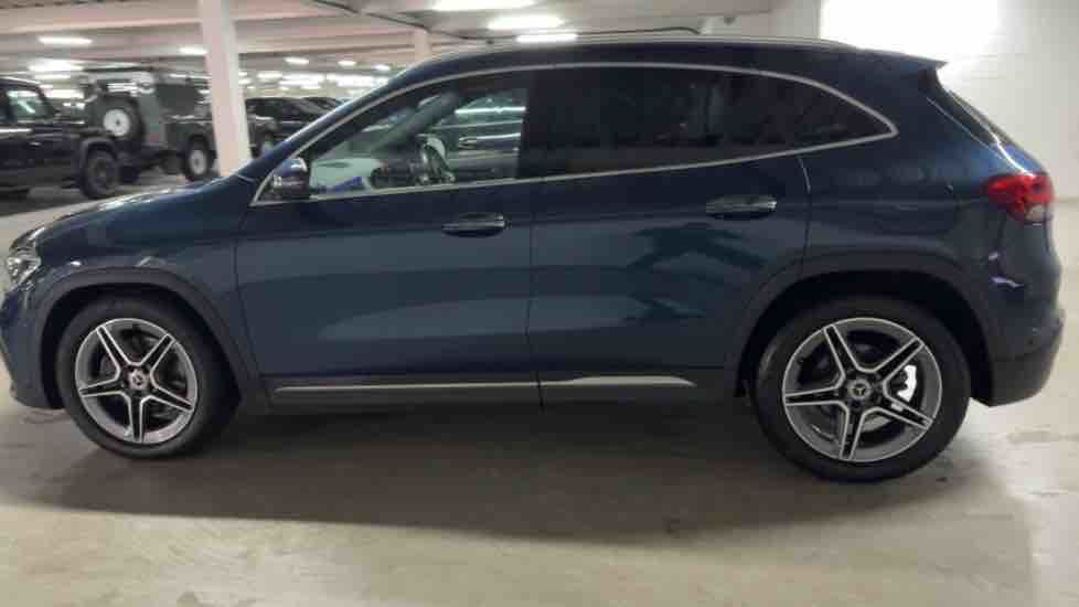 More views of Mercedes-Benz GLA