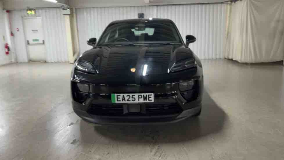 More views of Porsche Macan