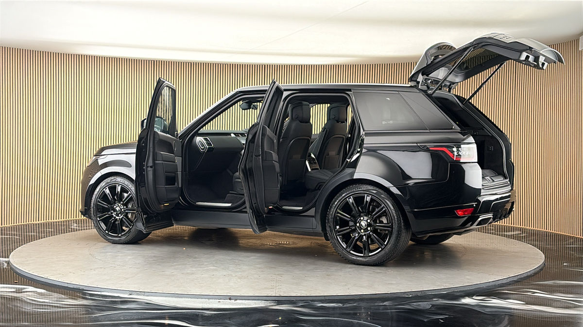 More views of Land Rover Range Rover Sport