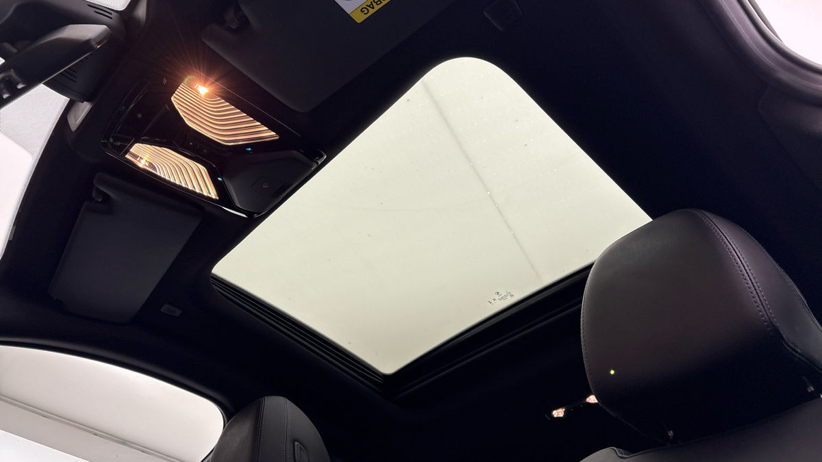 BMW i4 Image 6