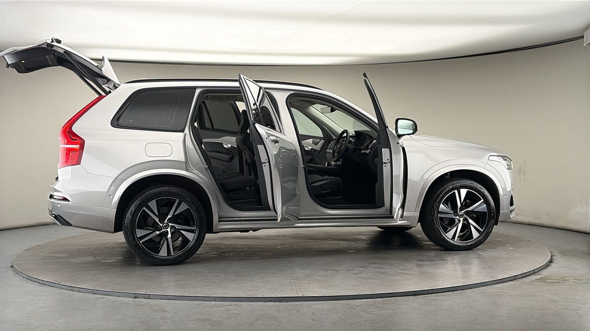 More views of Volvo XC90