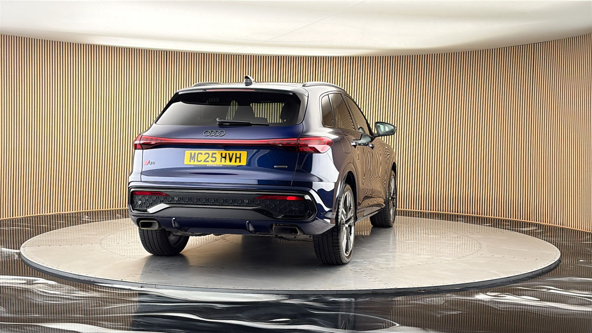 More views of Audi Q5
