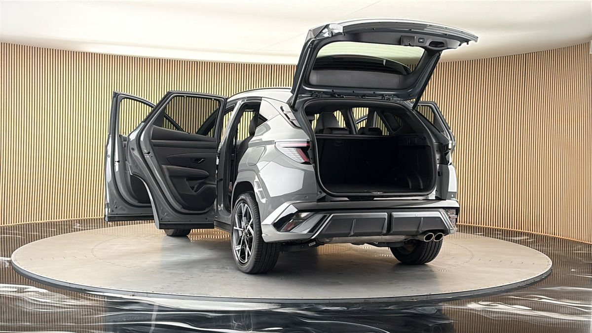 More views of Hyundai TUCSON