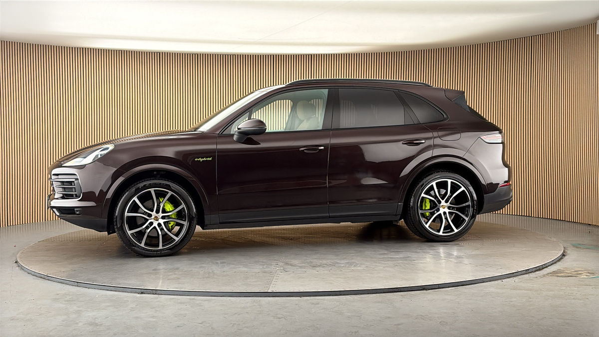 More views of Porsche Cayenne
