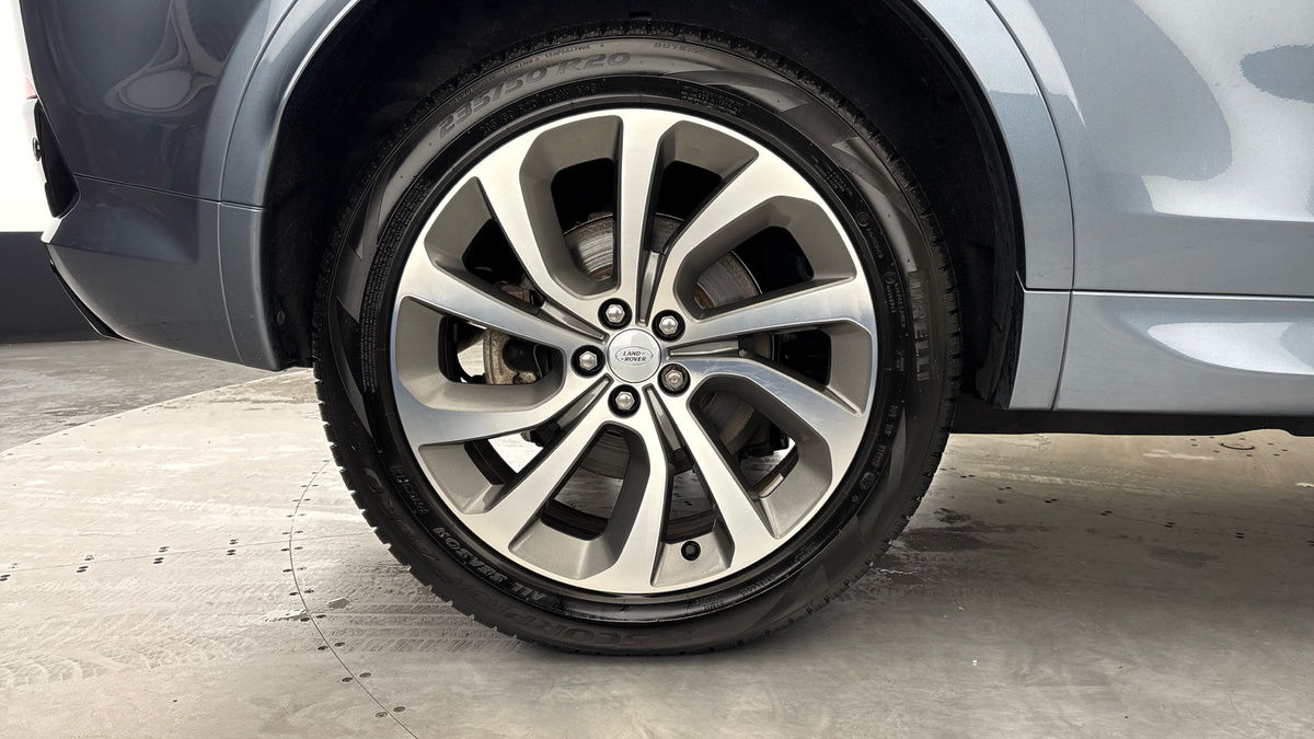 Land Rover Discovery Sport Image 10