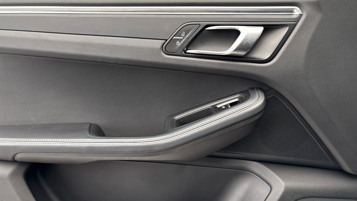 Porsche Macan Image 19