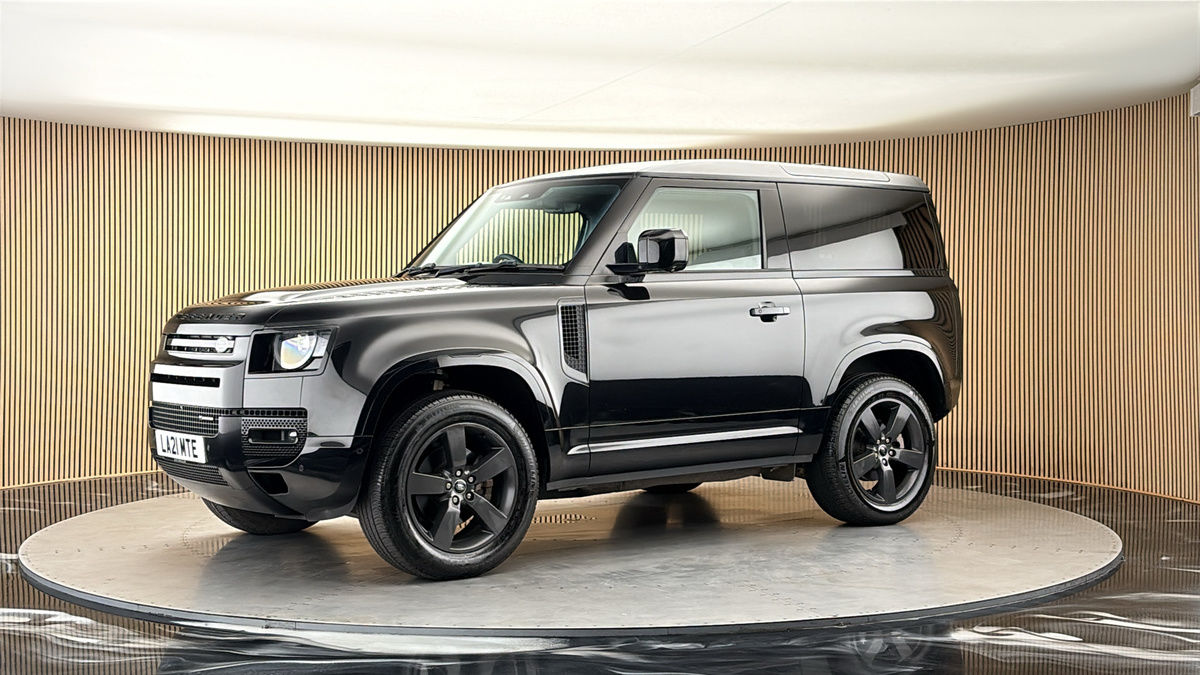 More views of Land Rover Defender 90