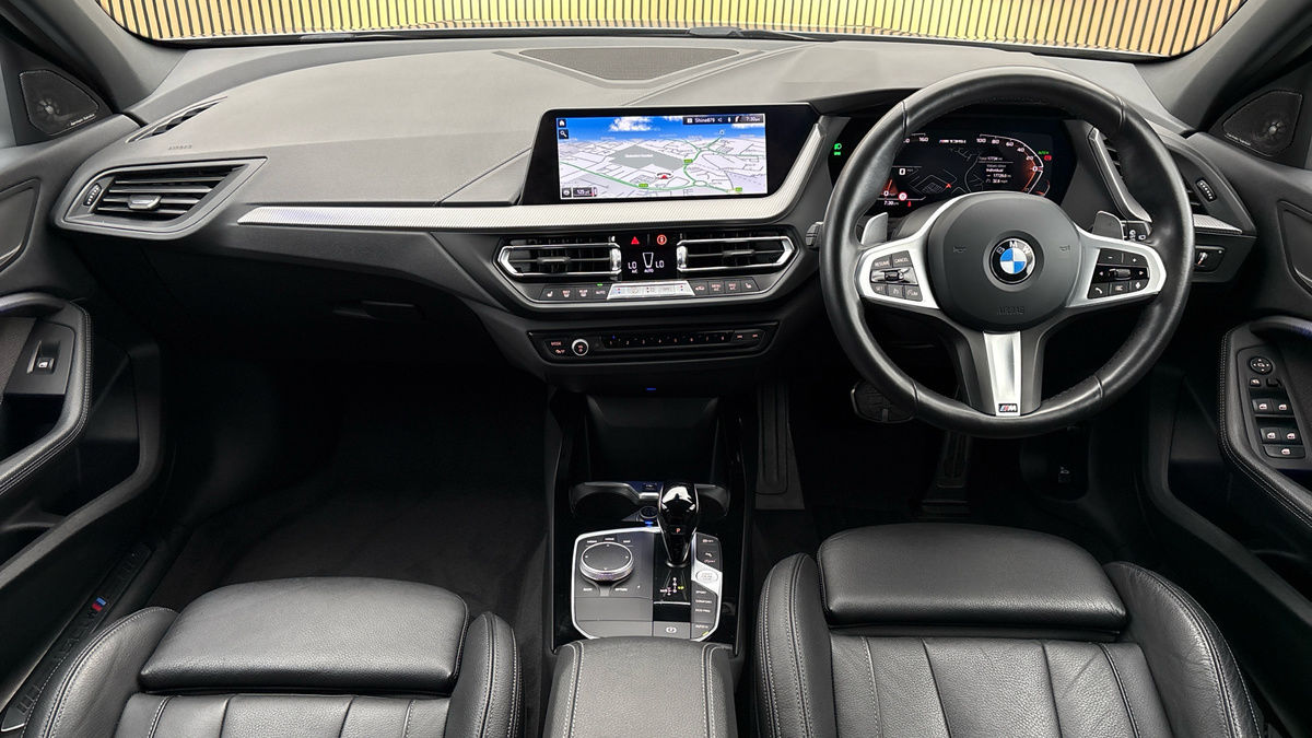 BMW 1 Series Image 12