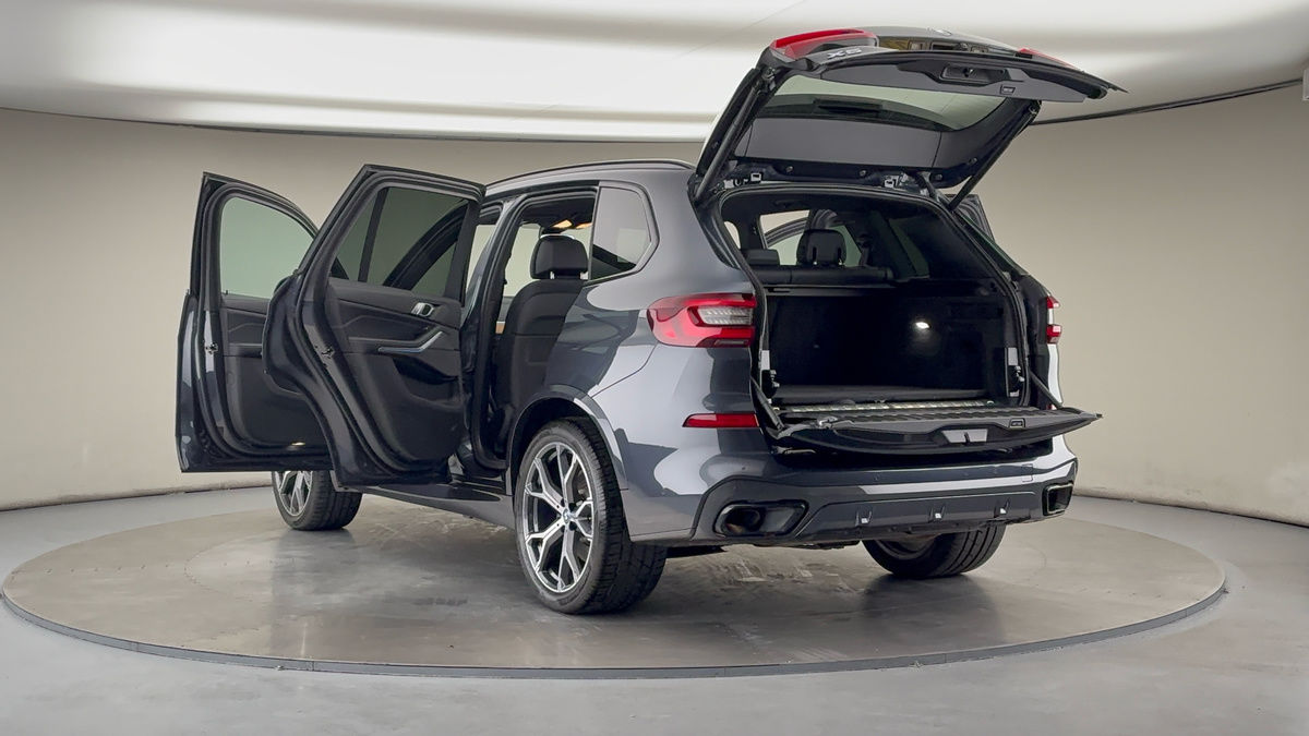 BMW X5 Image 23