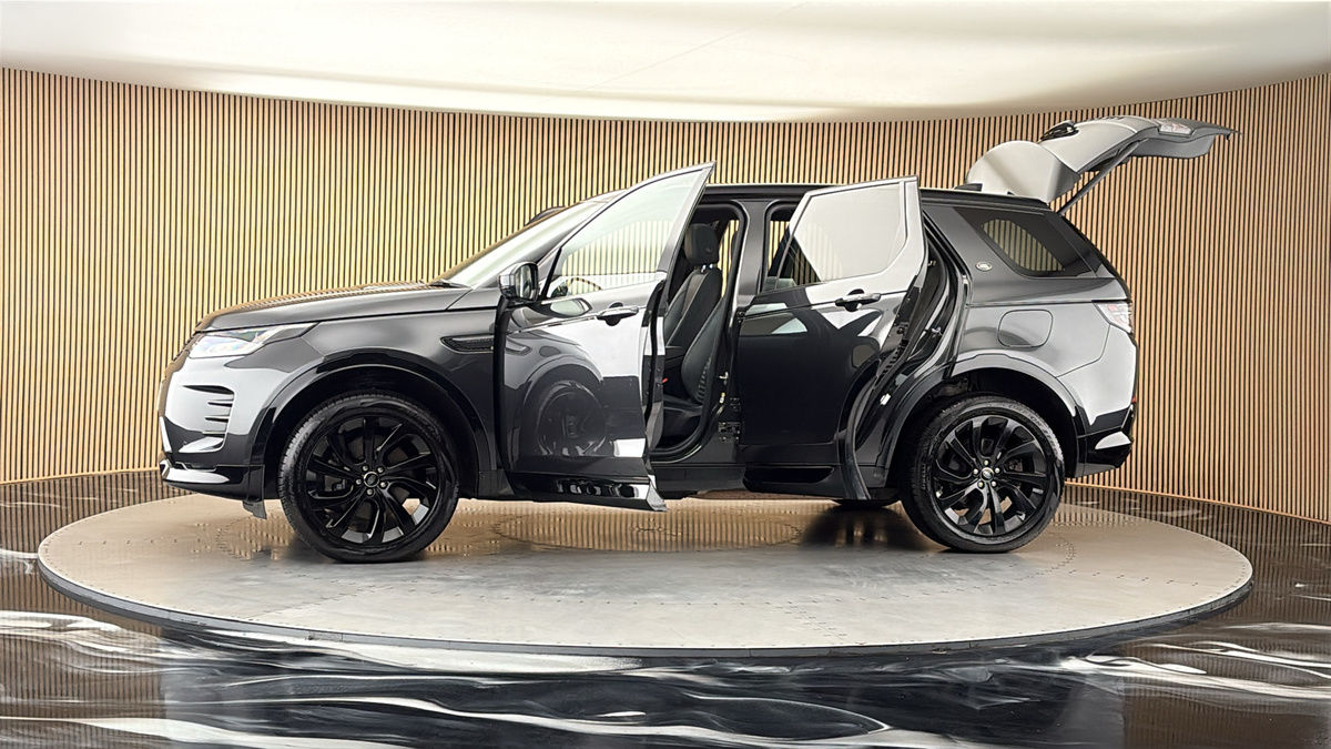 More views of Land Rover Discovery Sport