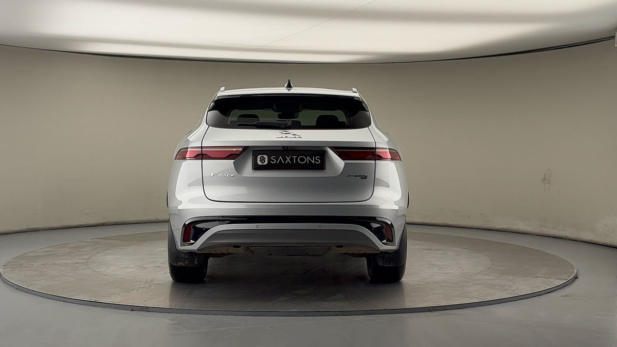 Jaguar F-PACE Image 4