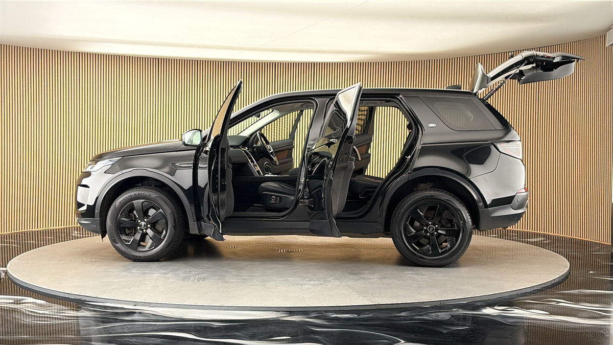 More views of Land Rover Discovery Sport