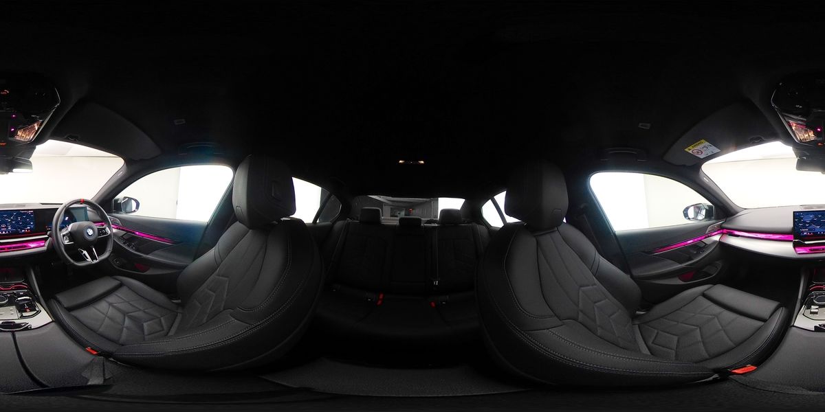 More views of BMW i5