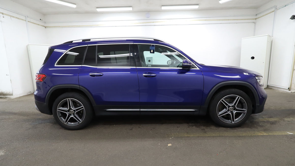 Mercedes-Benz GLB Image 5