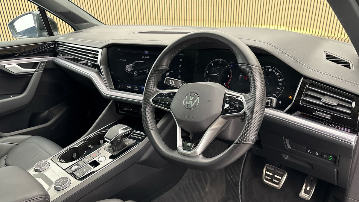 Volkswagen Touareg Image 5