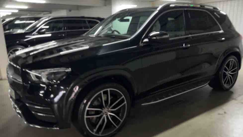 More views of Mercedes-Benz GLE