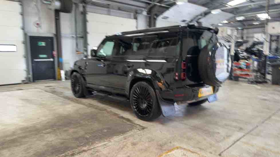 More views of Land Rover Defender 110