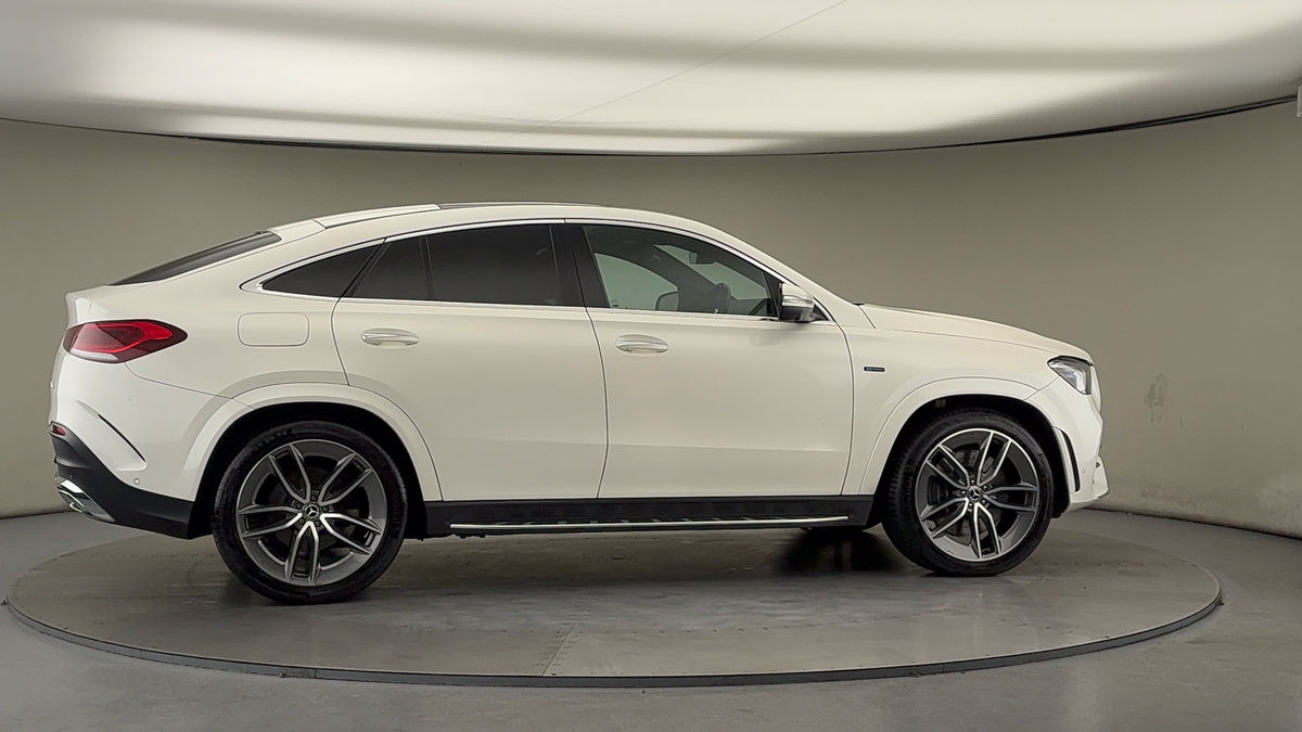 More views of Mercedes-Benz GLE