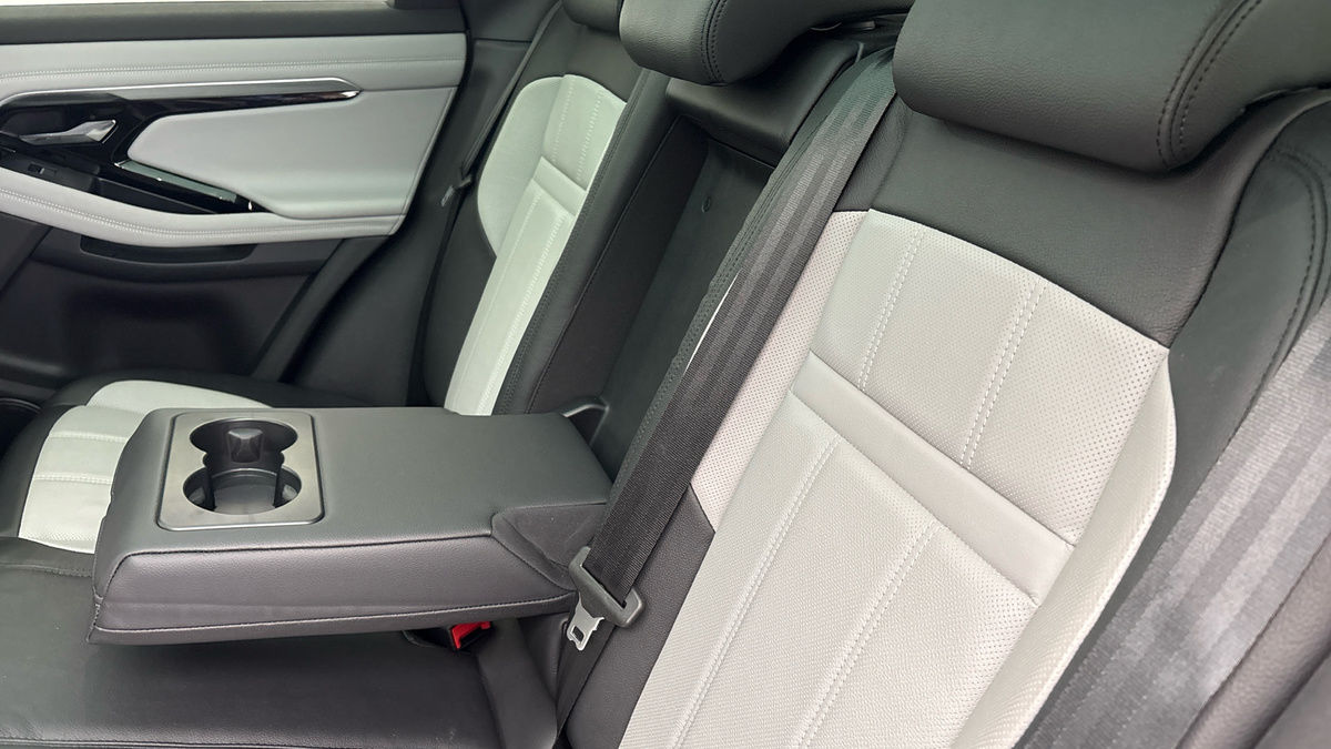 Land Rover Range Rover Evoque Image 9