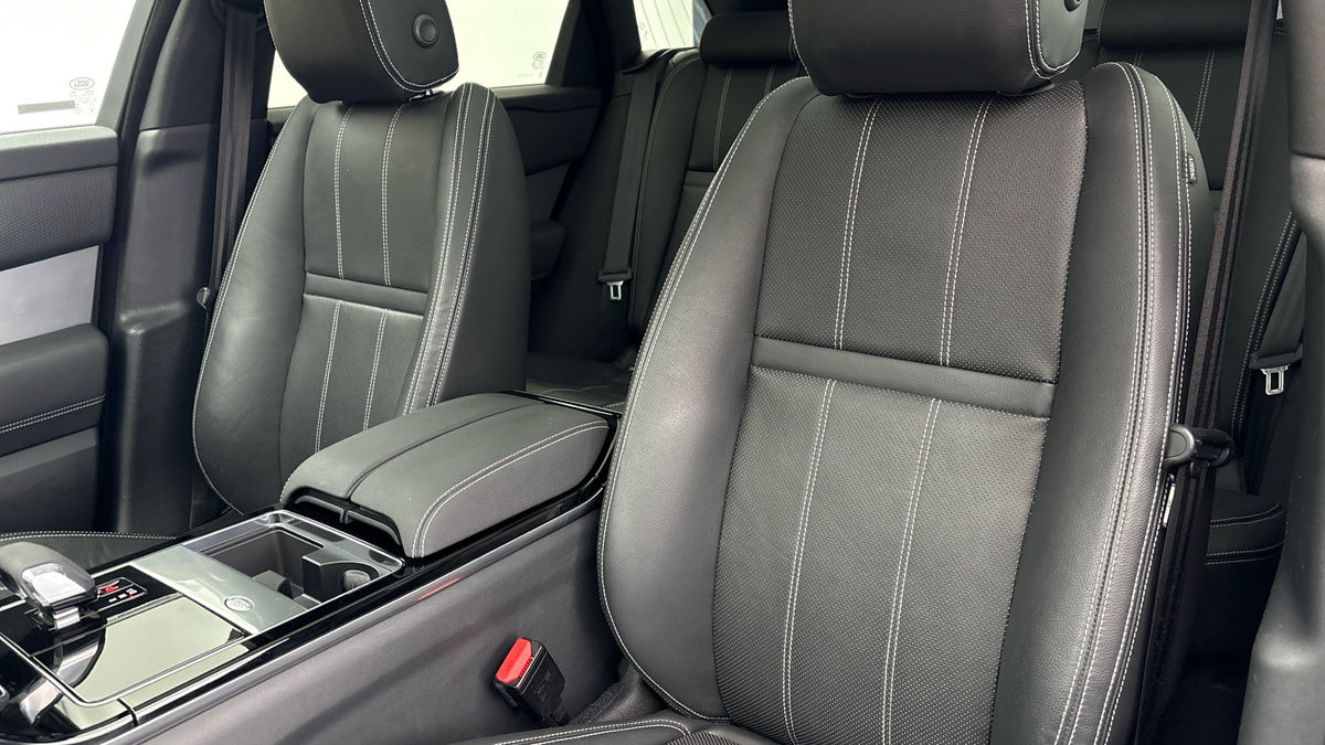 Land Rover Range Rover Velar Image 7