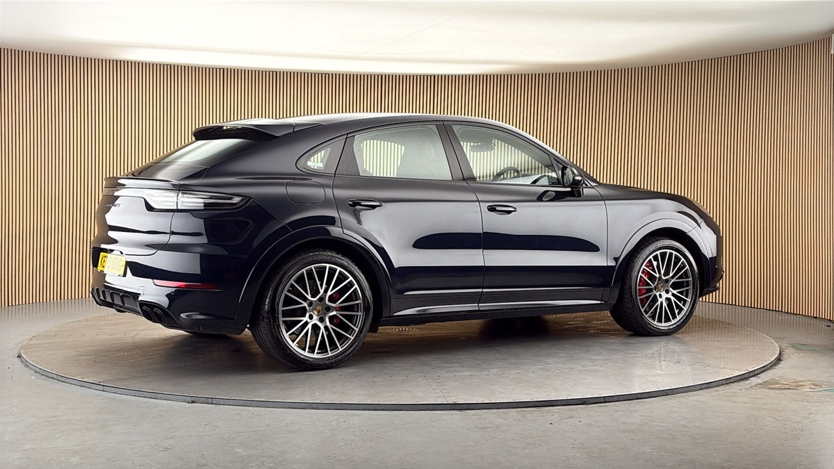 More views of Porsche Cayenne