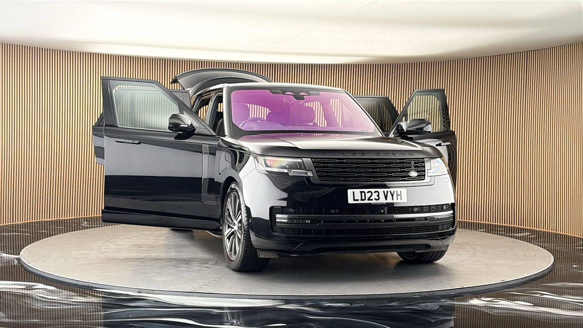 More views of Land Rover Range Rover