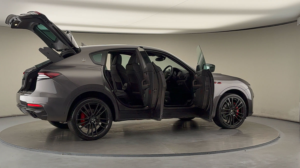 More views of Maserati Levante